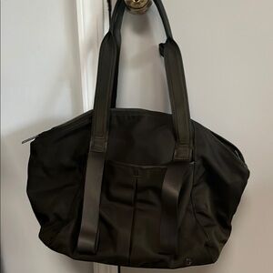 Women’s  Lululemon Olive Tote Bag